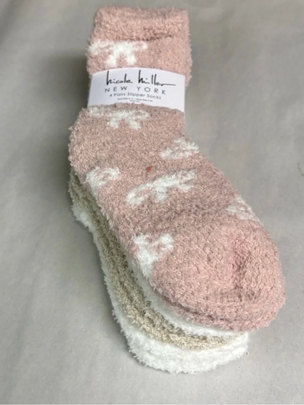 New Nicole Miller Socks Women’s 4 Pair Soft Warm Fuzzy Cozy Plush Slipper Socks